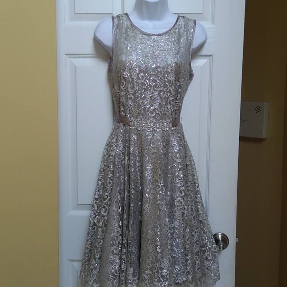 Betsy & Adam midi dress